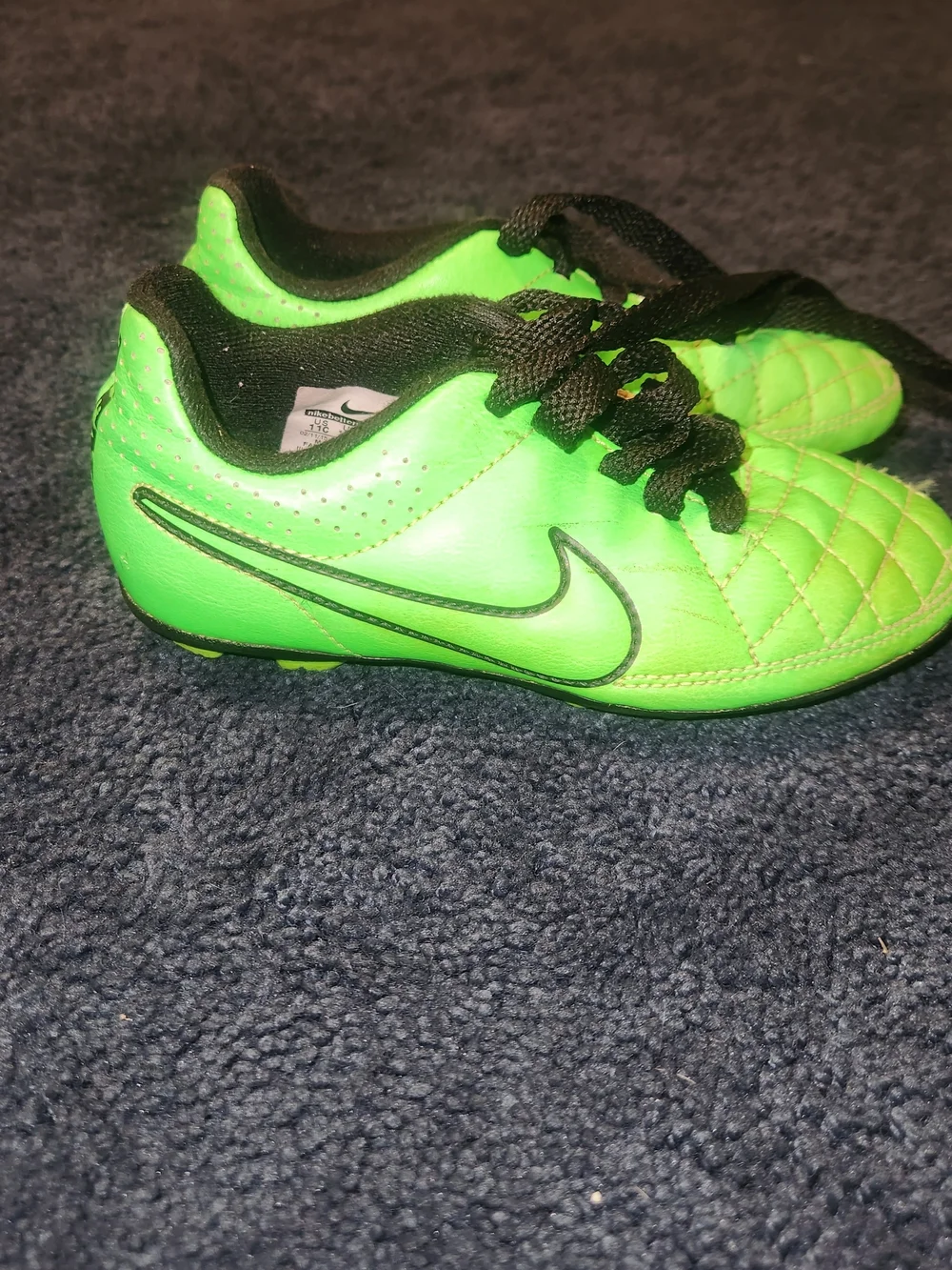 Nike Kids' Green Tiempo Soccer Cleats